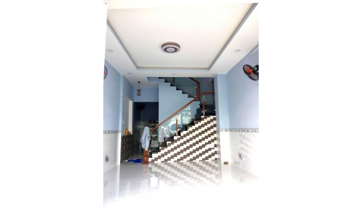 3.X  TỶ- NHÀ 3 TẦNG - MẶT TIỀN QUỐC LỘ 1A GIÁ RẺ NHƯ TRONG HẼM - XE HƠI NGỦ TRONG NHÀ.